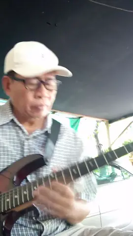 បទ: សារាយនឹមនួន​-Phallim Guitar Solo 