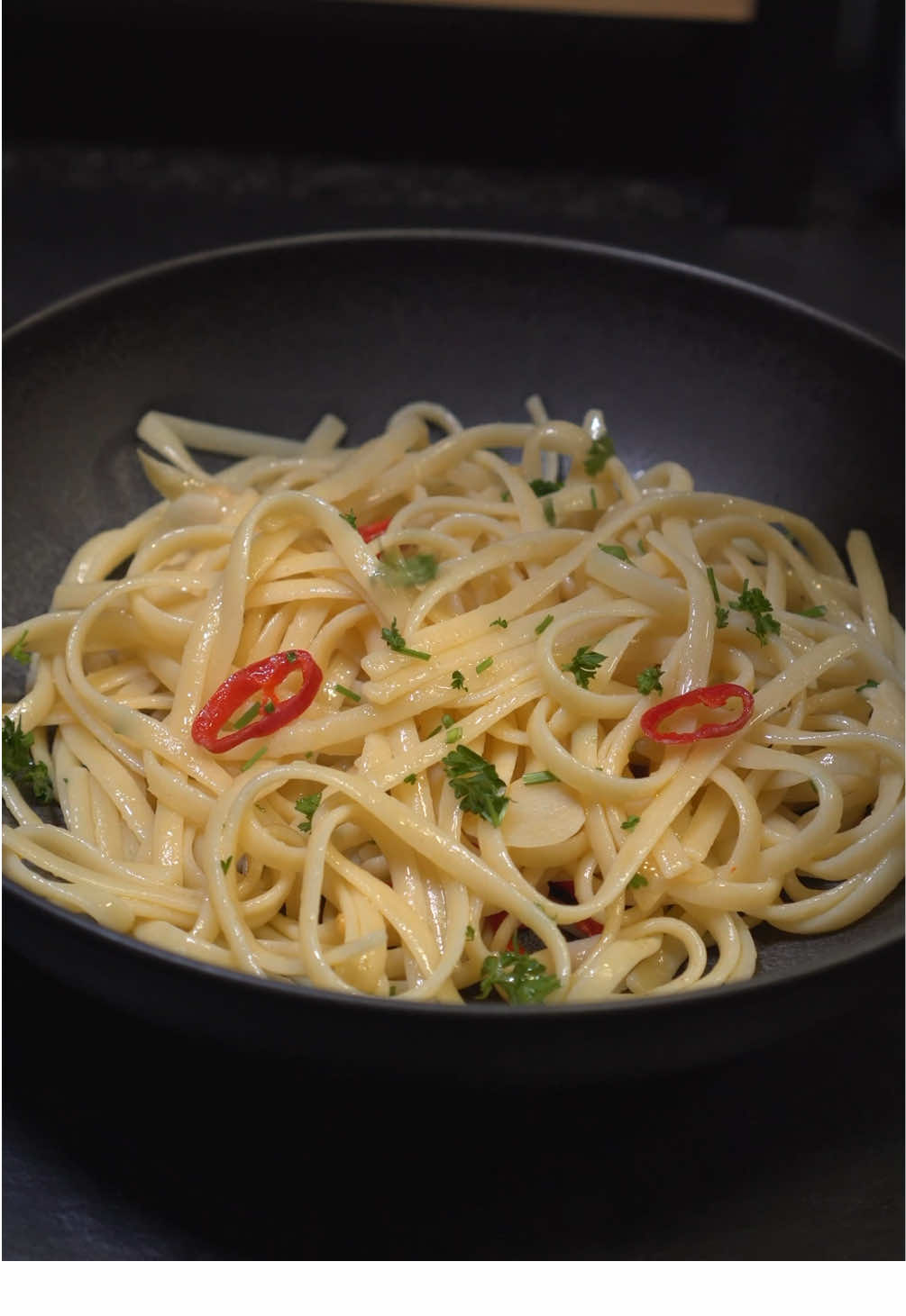Aglio e Olio 🍽️😋😍 #FoodTok #FoodLover #Recipe #food #EasyRecipe 