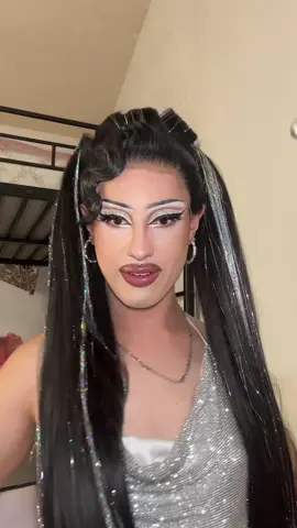 see I was able to work fast and still look decent 😆  . . . #drag #boydrag #dragtranfomation 