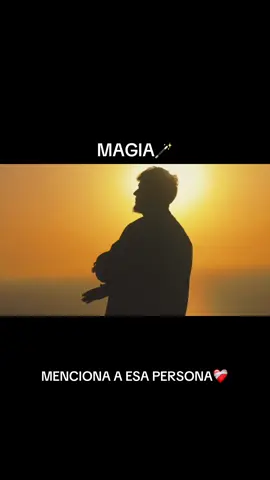 Este tema va por tod@s l@s que siguen luchando aunque el mundo pese💔 #fyp #parati  #magia #viral #music 