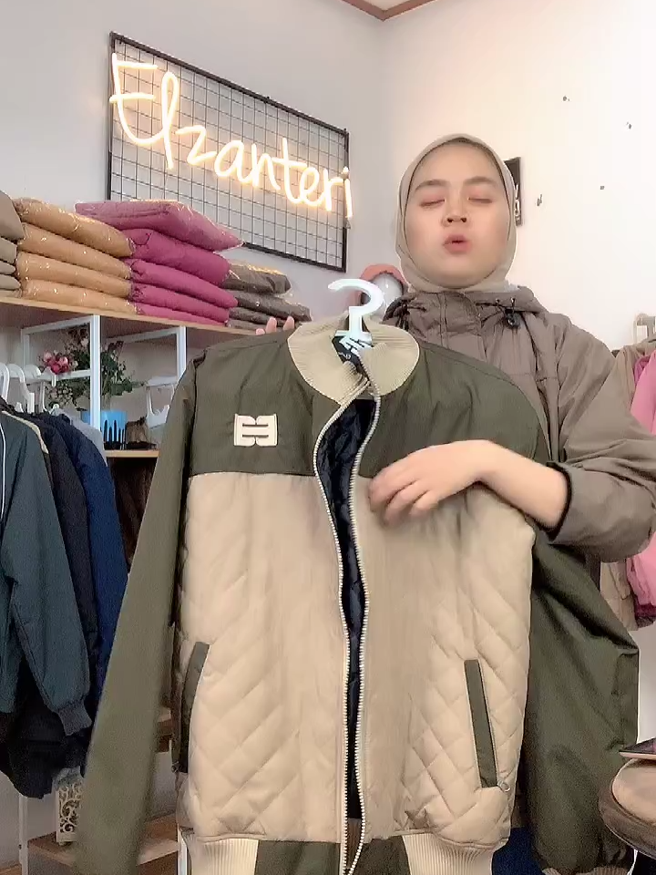 #elzanteriapparel #Rekomendasijaket #gajiansale #fyp #jaketwanitakekinian #live #livehighlights #jaketwanita #jaketmusimdingin