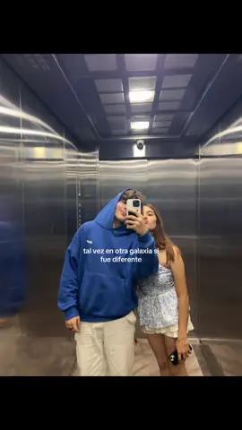 ahorita que nadie lo ve 