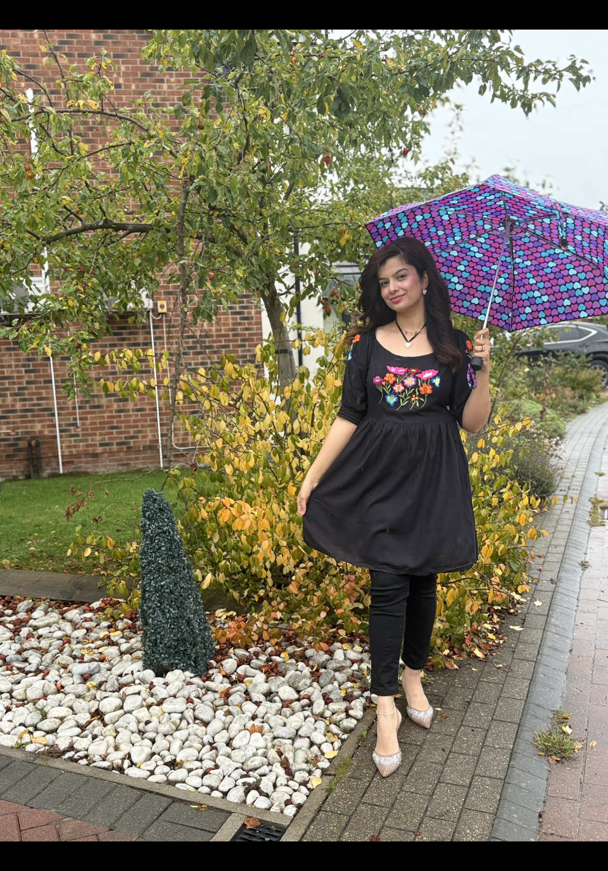 Weekend ki tyari kare ?  Beautiful dresses from @Embroideria use my code KINNI10 to get more discount 