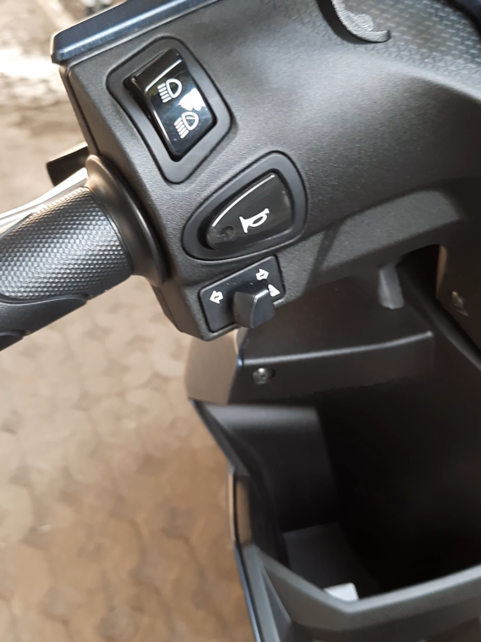 Membalas @muhammad_andriansyahhcocok kak buat beat gen 2 🤗 #saklarsein #saklarseinhazard #gadogadovideoproduk #saklarhazard #beatmodifikasisimple👍👍 