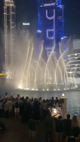 #dubai water fountain is back with new season and more visitors #dubai #water_fountain #dubai_mall🇦🇪 #viralvideo 