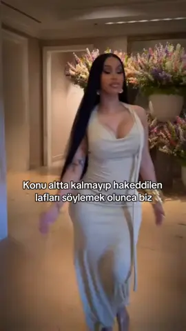 Bu olaydan iyi prim çıkarttım TEAM CARDİ #fyp #fyppppppppppppppppppppppp #cardib #cardibardi #nickiminaj 