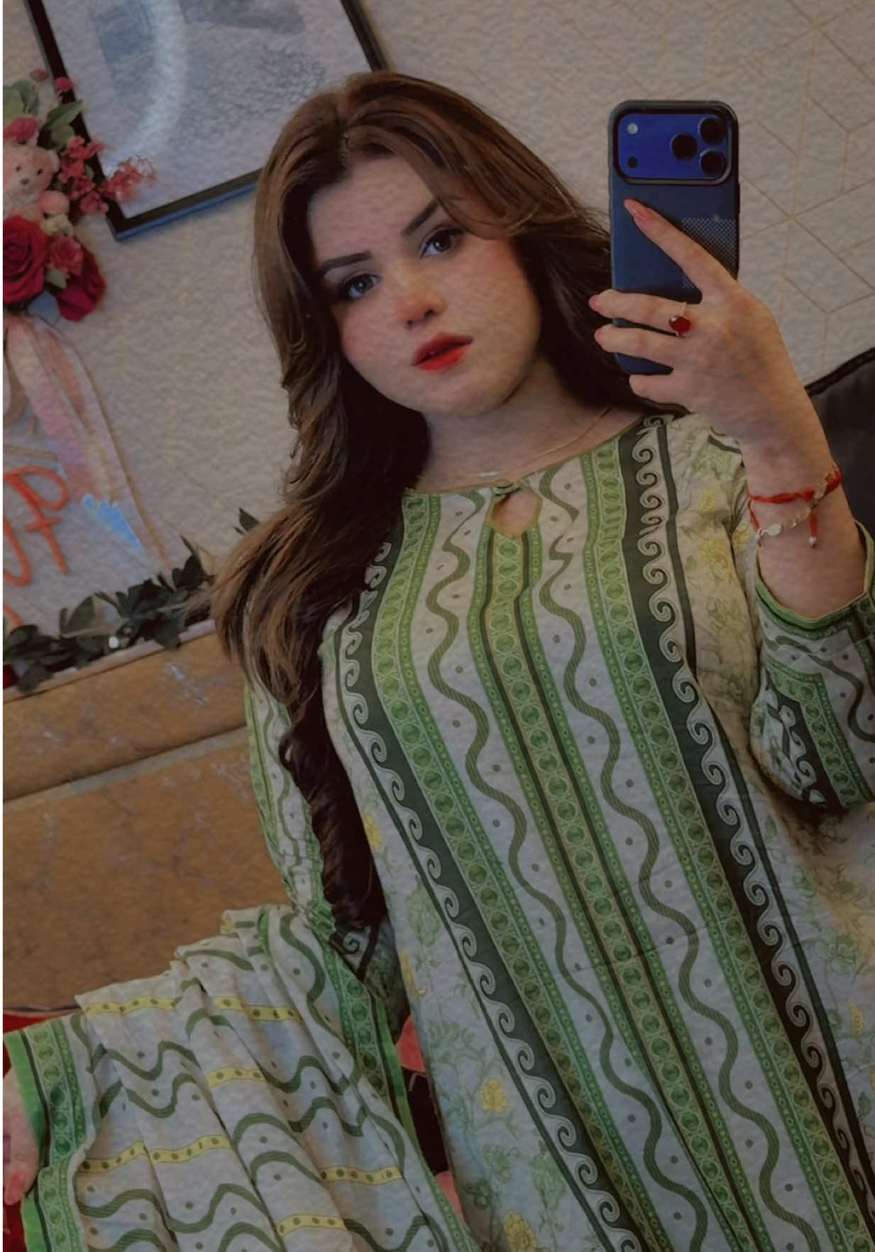 👀💚