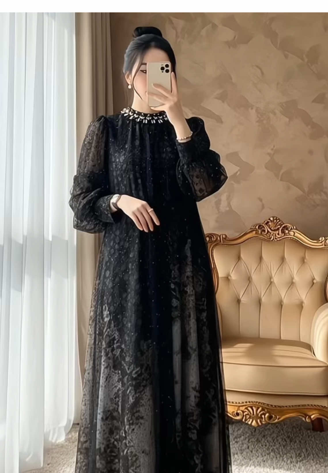 Replying to @Vrisly bisa bgt beb, co sekarang ☺️ #varselladress #dressmewah #dresslebaran 