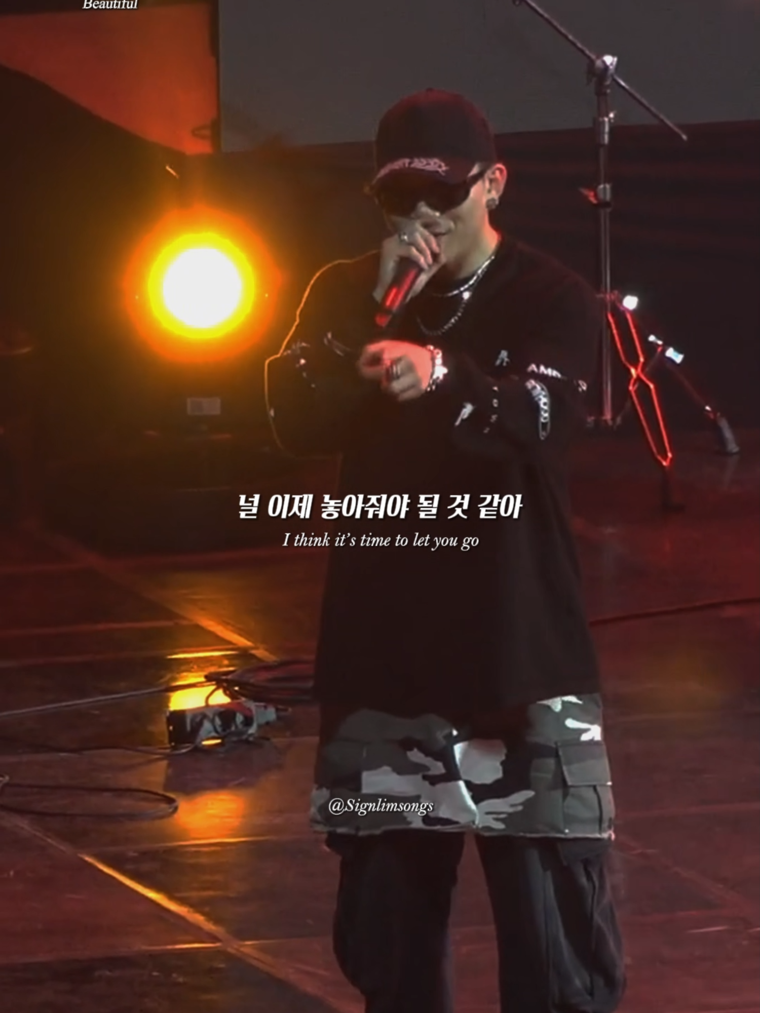 노래 제목처럼 아름다운 분위기..💓 💿 창모 (CHANGMO) - 아름다워 (Beautiful) 📽 YouTube - 언컴 uCm #창모 #아름다워 #changmo #beautiful #노래추천 #감성힙합