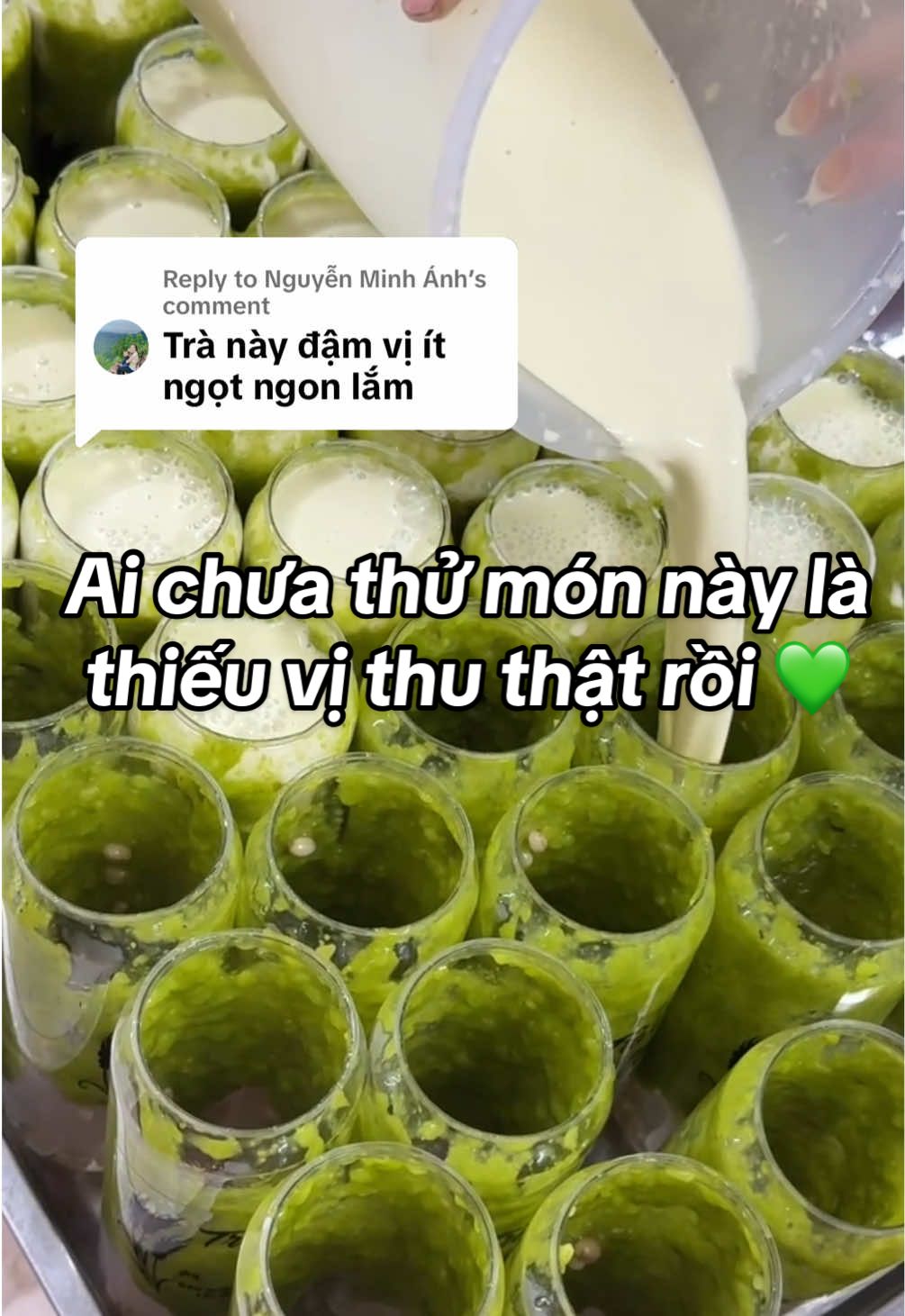 Replying to @Nguyễn Minh Ánh Ai chưa thử nhất định phải thử nha 🍃 Trà sữa cốm nhà mình – thơm đậm, ít ngọt, nhiều topping cốm xào tay cực bùi! Có khách tận quê còn dặn người nhà phải ra đúng địa chỉ này mua vì xem TikTok thấy ngon quá 😋 Mùa thu này xin phép được yêu tất cả những món có từ cốm 💚 #trasuacom #trasuacomtiktok #nepdoi #trasua #comtuyet   