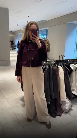 Zara double faced jacket with toggles #outfitinspo #fashion #zaracoat #winterjacket #zarahaul 