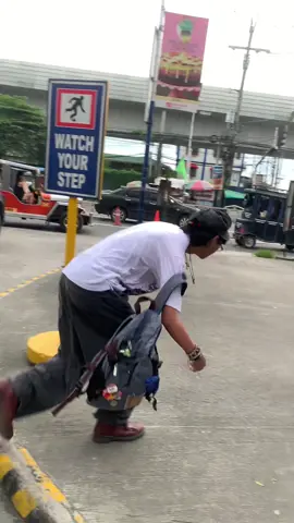 Watch yo stepp #fyp #mosh #hxc #silly 