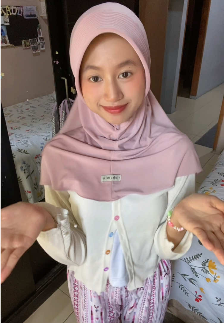 #outfitsimple #cardiganoutfit #tiebymin #bergohijab #bergotiebymin 