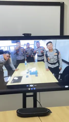 Dah tua pun baby face 