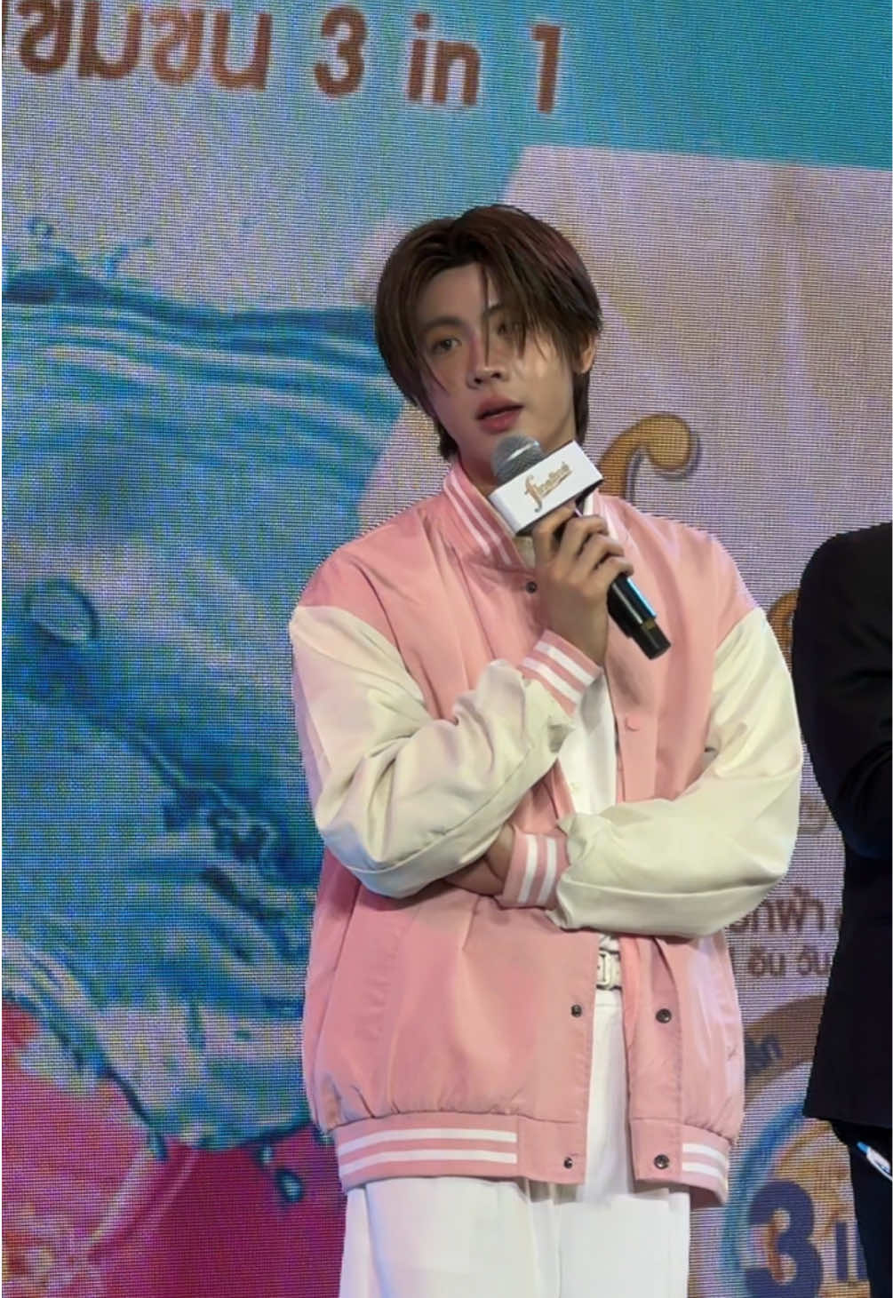 หนูมองหาอะไรลูก #FinelinexTleFirstOne #Fineline3in1xTLEFIRSTONE #TLEFIRSTONE #firstone_wnk #เฟิร์สวันวรรณกร 