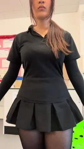 My school uniform makes me look like a box help #fyp #viral #fitcheck #outfit #blowthisup 