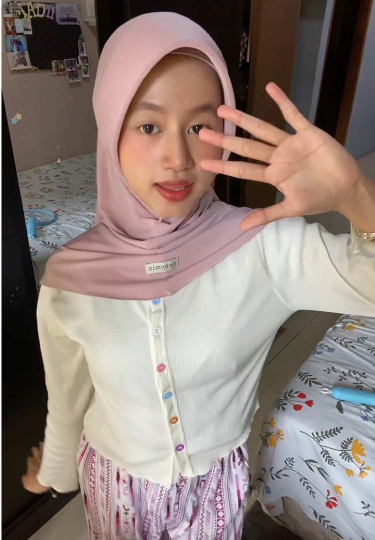 #cardiganoutfit #outfitsimple #bergotiebymin #tiebymin #foryou 