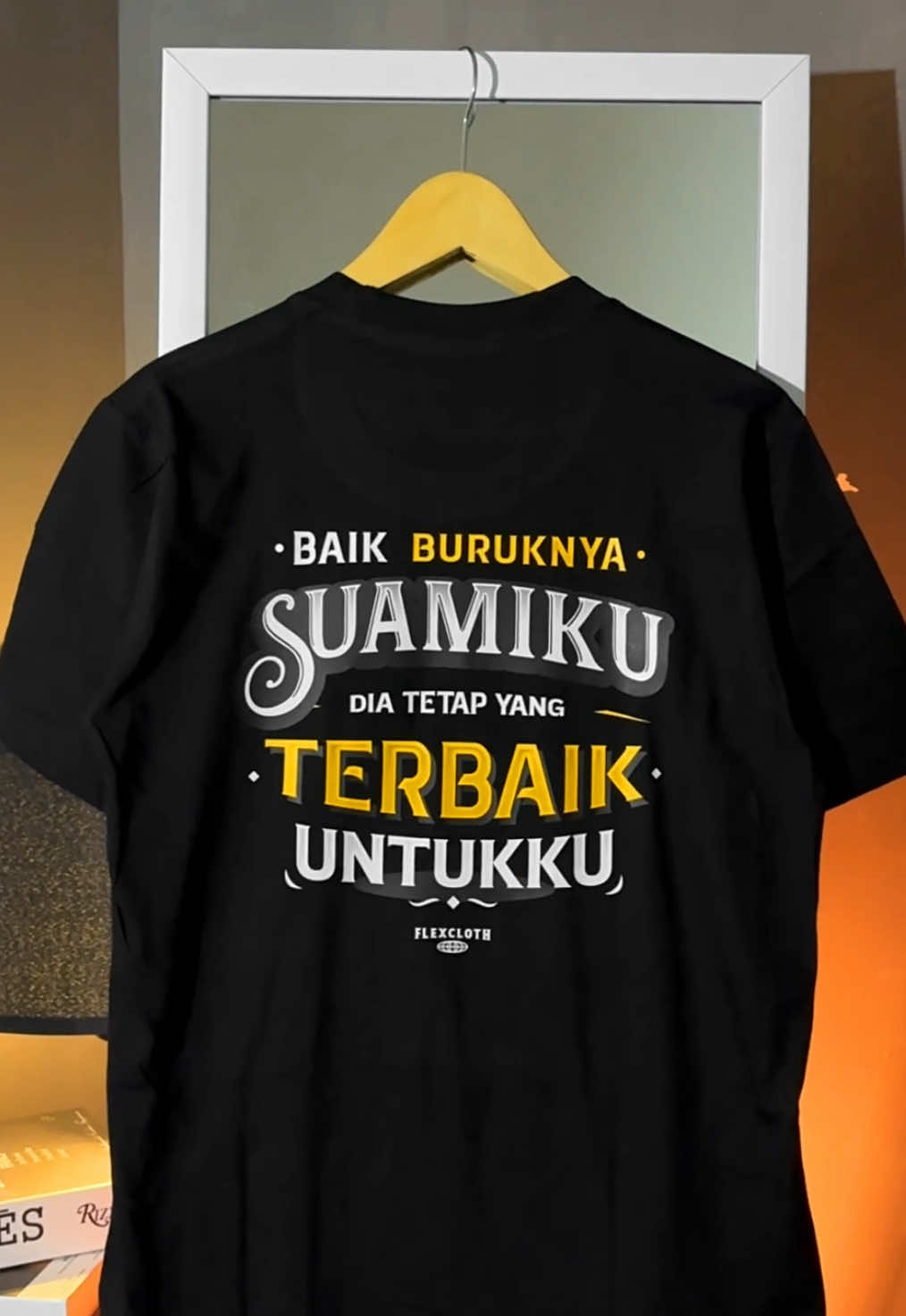 Di mataku suamiku tetaplah yang terbaik untukku☺️ #kaosviral #kaosbucin #istriku #kaoskatakata 