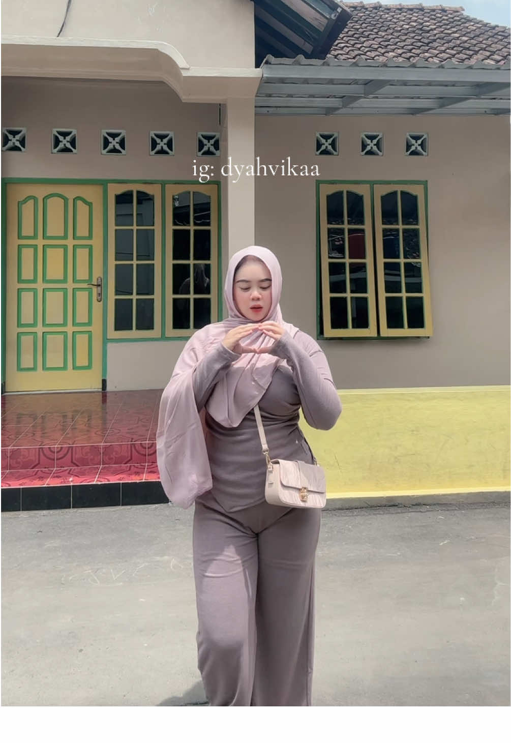 spill one set nya🙆‍♀️💕#outfitideas#oneset#fitcheck  