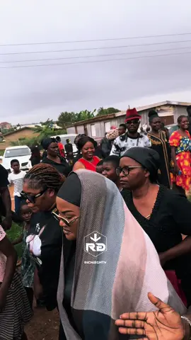 The Arival  Nana Ama Mcbrown watch how a good Friend of Osanju..Jude arrived at Osanju's funeral and cries uncontrollably #trendingvideo #viral #trendingvideostiktokpkt #tiktokmakemefamousv #trendingvideot  