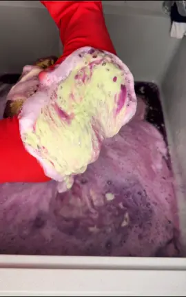 So I was honoured to be asked by @🫧 MRS.Bref to take part in my first collab 👏🏼👏🏼 we decided to do 3 parts each others favourite colours in a combo  💜💙.                                         Then a fake rinse with our own favourite colour 🤗🤗🤗 Then the real rinse !!!  PRODUCTS USED 💜💜💜 Flash party in bloom Fairy sugarplum delight Ds  Zoflora midnight blooms tbc Lemon cream cleaner                                  Please head over to see her amazing other half of this collab 🤩🤩🤩🤩🤩#squeezetheday #combocollab #asmrsounds #sudsyasmr #crunchysqueezes 