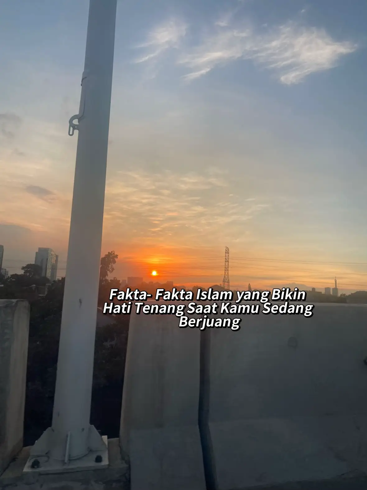 Tidak ada perjuangan yang Allah lewatkan. Tidak ada air mata yang tidak dihitung. Tidak ada doa yang benar-benar hilang di langit. Jika kamu sedang berjuang diam-diam, percayalah — Allah sedang bekerja dalam diam-Nya juga. 🌙