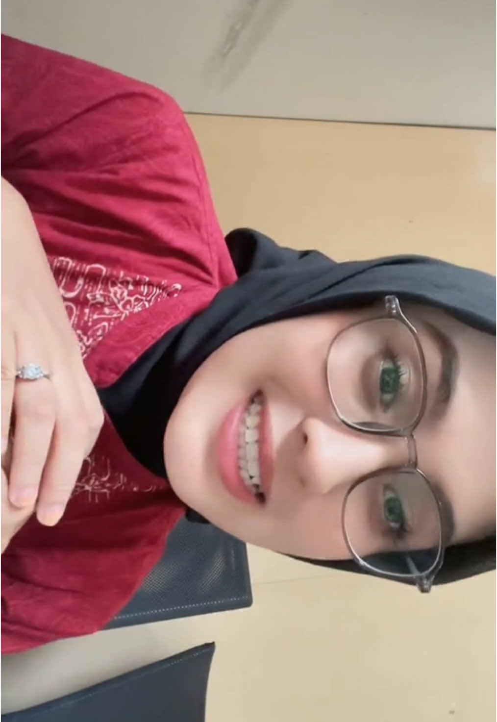 jadi kekasihku saja, ya?