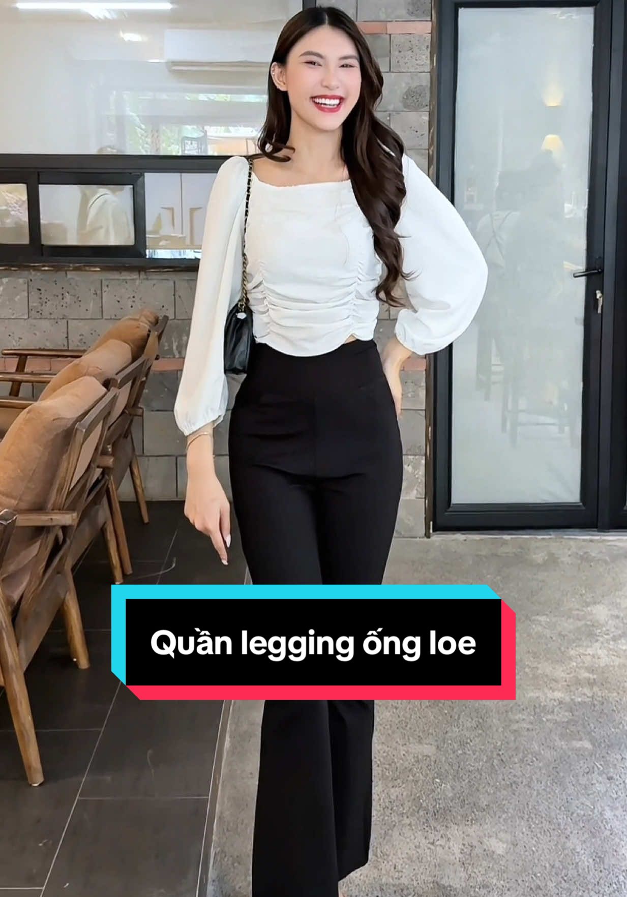 Mải buôn không để ý quần đẹp quá #quanloe #quanlegging #quanleggingnucapcao #quanongloe #thoitrangnu 