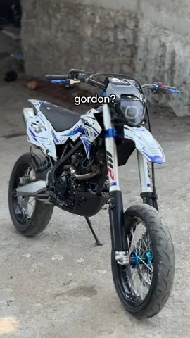 😧#dtrackersupermoto #klxgordon #krackersupermoto 