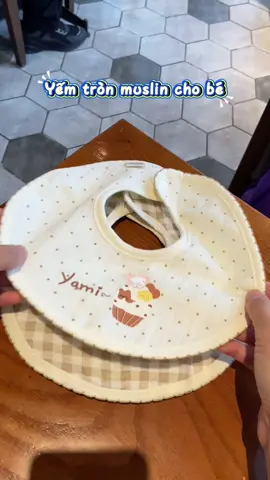 Yếm muslin xinh yêu cho bé.  #mevabe #mamabebess #thoitrangtreem #fyp 