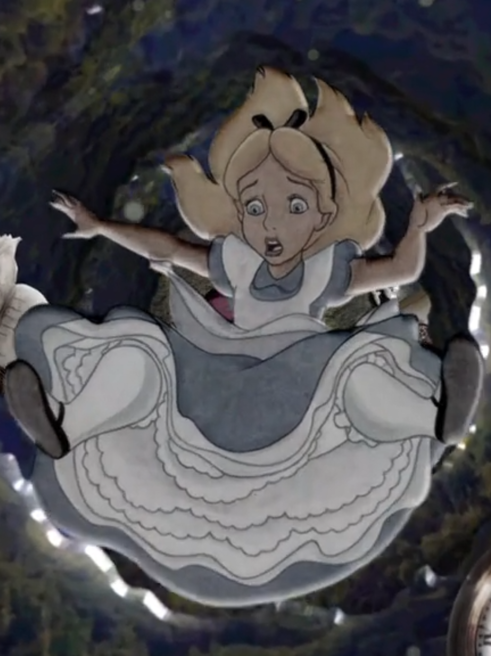 AIW on this trend hits so different, so i decide to make one instead! #aliceinwonderland #aesthetic #edit #trend #zaacazaxsa 