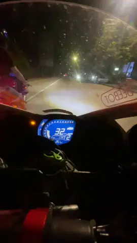takut tiba tiba ada yang puter balik 😬 #speeding #cbr250rr #fyp 