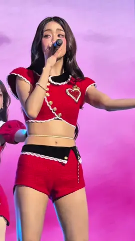 หยดน้ำตา |FANCAM| @_.tiya_  ##Mind4EVE##มายด์4eve  ##4EVE ##4EVEinVietnam #TogetherAsOneinVN