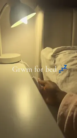Grwm for bed🕯️🌙#grwmforbed🦩☁️🌊🤍 #grwm #cozynight #SelfCare 