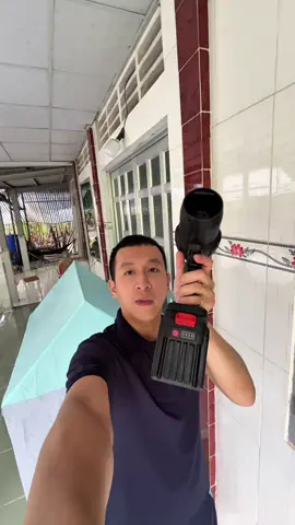 Máy thổi phản lực siêu mạnh, dùng thổi bụi, dọn dẹp nhà sân vườn, thổi lá cây là vô cùng tuyệt vời ạ #maythoibui #maythoibuicamtay #maythoibuipin 