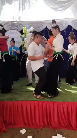 nhạc này năm ngoái lên xu hướng lắm thử xem còn lên nữa không #nhaydamcuoi  #hashtag  #xuhuong 