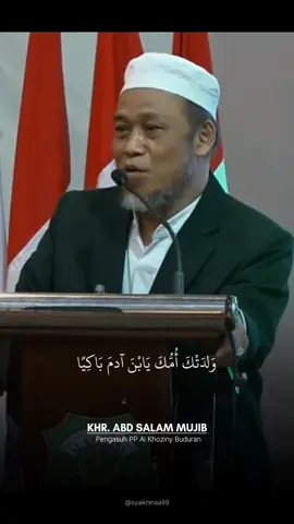 beliau yang syahid sudah berhasil mengamalkan salah satu syair ini 😭😭 semua orang menangisimu, mondoka'akanmu, sedang beliau yang syahid tersenyum bahagia 🥺 #alkhozinybuduran 