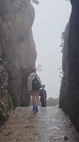 Come to Huangshan for the most dangerous hiking trails in the world. The bragging rights are awesome, but the danger is minimal. #huangshan #anhui #travelinchina #chinatrip 