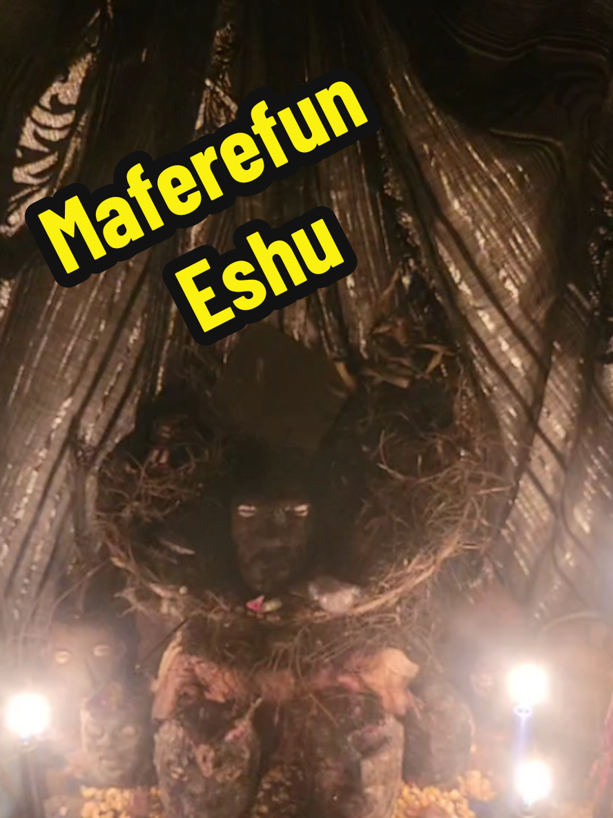 Maferefun Eshu  Eshu es el mensajero y mediador entre los Orishas y los humanos, el dueño de las encrucijadas y una figura de la dualidad y el Caos!!! También es un espíritu  astuto, que puede llevar tanto el bien como el mal, actuando en el equilibrio entre lo opuesto. #ritual #velomancia #chistoso #brujeriasdetiktok #eshu 