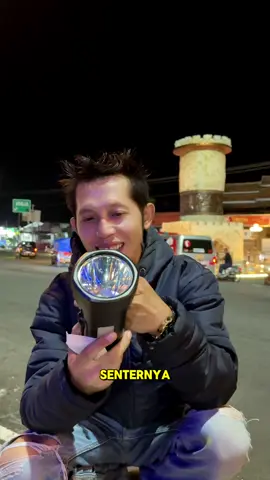 Senter philips emang mantul. #sentersuperterang #philips #senterled 