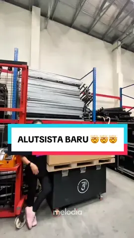 Alutsista baru ini bener bener bikin ngilerrrr Penasaran ngga si sama barang baru kali ini???🤔 cekidottt yaaa 👉🏻 #melodiaproduction #sewalightingsby #sewasoundsby #fyp #videotron #audio #audiosurabaya #soundsystem #soundsystemsurabaya #mixeraudio #mixeraudioterbaik #mixeraudioyamaha #yamaha #yamahapro #proaudio #yamahaaudiomixer #audiosurabaya #mixersoundsystem 