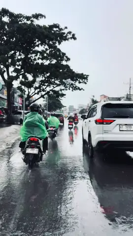 Samarinda Dengan Hujannya🌧 #hujan #samarinda #lagu90an 