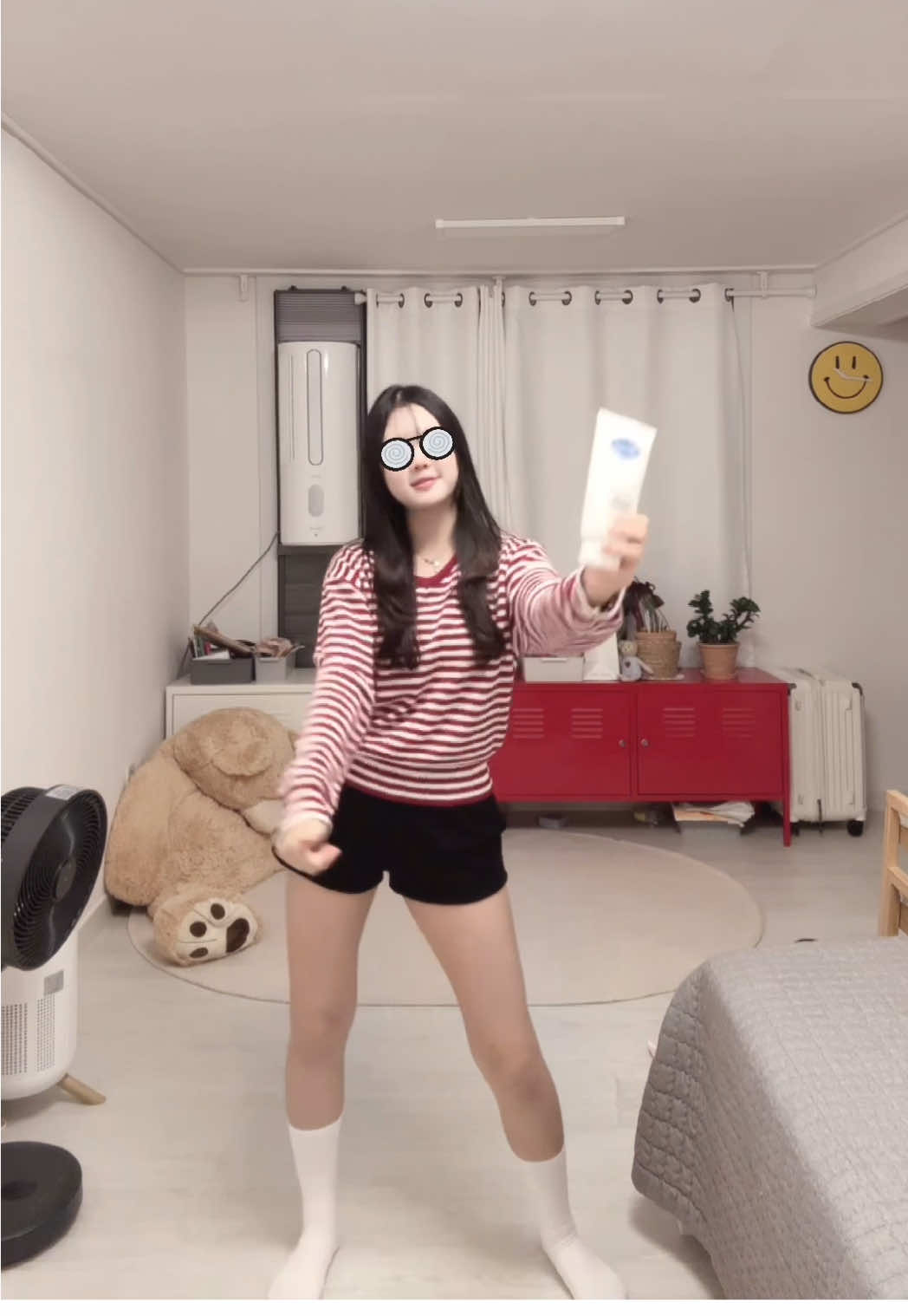 💫 찰랑찰랑 머릿결, 갖고 싶으신가요⁉️ 그거엔 🔥 바이오가 트리트먼트만한 게 없습니다‼️ 🌸 이런 분들께 강력 추천 🌸 ⬇️⬇️⬇️ • 💨 모발이 건조하고 약해지신 분 • 💎 부드럽고 윤기 나는 머릿결을 원하시는 분 • 💰 양 많고 가성비 좋은 트리트먼트를 찾는 분 • 🎨 염색·파마로 푸석해진 머릿결이 고민인 분 🫶 정말 올리브영 1등 트리트먼트답게, ✨ 단 하루만 써도 머릿결이 부드러워지는 걸 느껴보세요! 🧬 모발을 구성하는 18가지 아미노산 중 가장 입자가 작은 글라이신, 그리고 우유·계란 단백질 성분까지 함유되어 더 믿고 안전하게 사용할 수 있습니다 🤍 👉 지금 바로 올리브영으로 고고씽~ 🏃‍♀️💨 #바이오가 #biorga #제품제공 #교복 #추천추천추천추천추천추천추천추천추천추천 