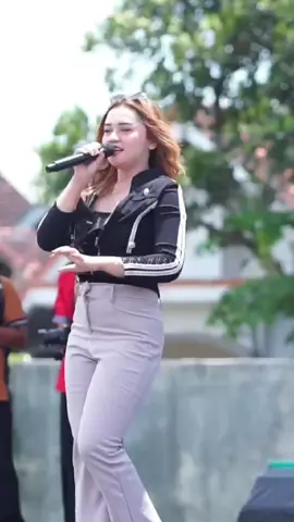 #tiamonica #silvymonica #thesantosmusic 