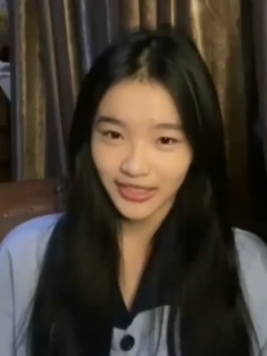 ngeselinn scp:@xeroitem  #erinejkt48 #jkt48 #jkt48newera #fyp 