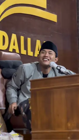 Makane dadi wong ojo sok kroso istimewa di dalam diri orang laen Ben ora gampang loro ati bolo . #viralvideo #viralvideotiktok #viralvideotiktokparati #fypシ゚viral #fypシ゚viral🖤tiktok @MT. IBADALLAH OFFICIAL 