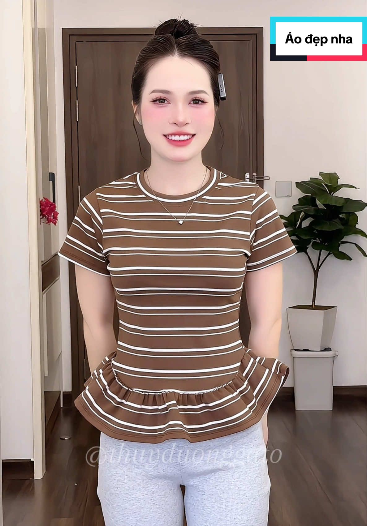 +1 áo xinh vào tủ đồ lẹ lẹ nàooo #dươngơi #thoitranghottrend #aothunvatbeo #aococtay #aokieuxinh 