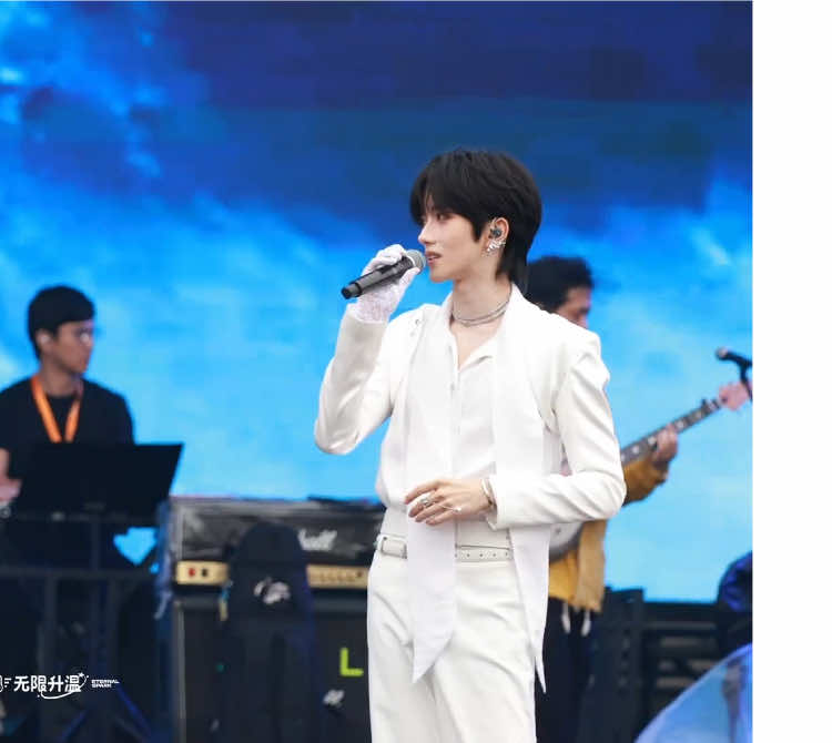😍😍🥵🥵 #eliothuang #huangxing #kipukaqiu #qiudingjie #xingqiu 