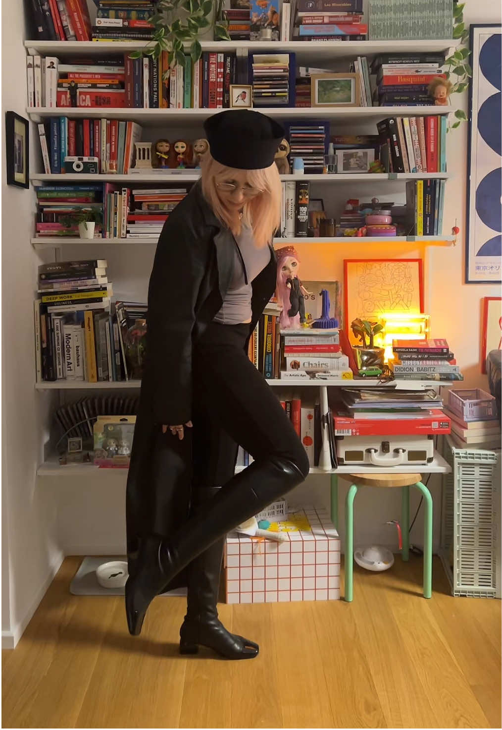 Am sailor hat pentru ca o sa merg cu barca prin ploaia asta #OOTD #fitcheck 