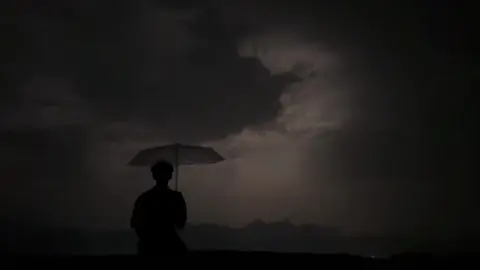 وان الاخرة هي دار القرار ♥️ #ياسر_الدوسري #اكتب_شي_توجر_عليه #قران #تلاوة_خاشعة 